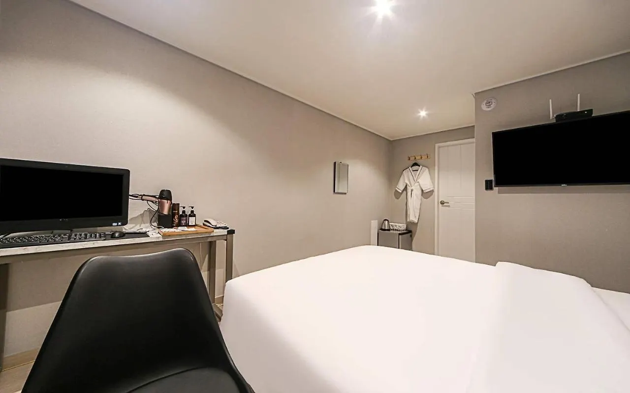 Busan Station Hotel 26 0*,  South Korea